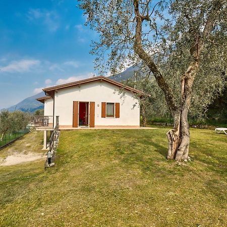 Bellavista Apartment Мальчезине Экстерьер фото